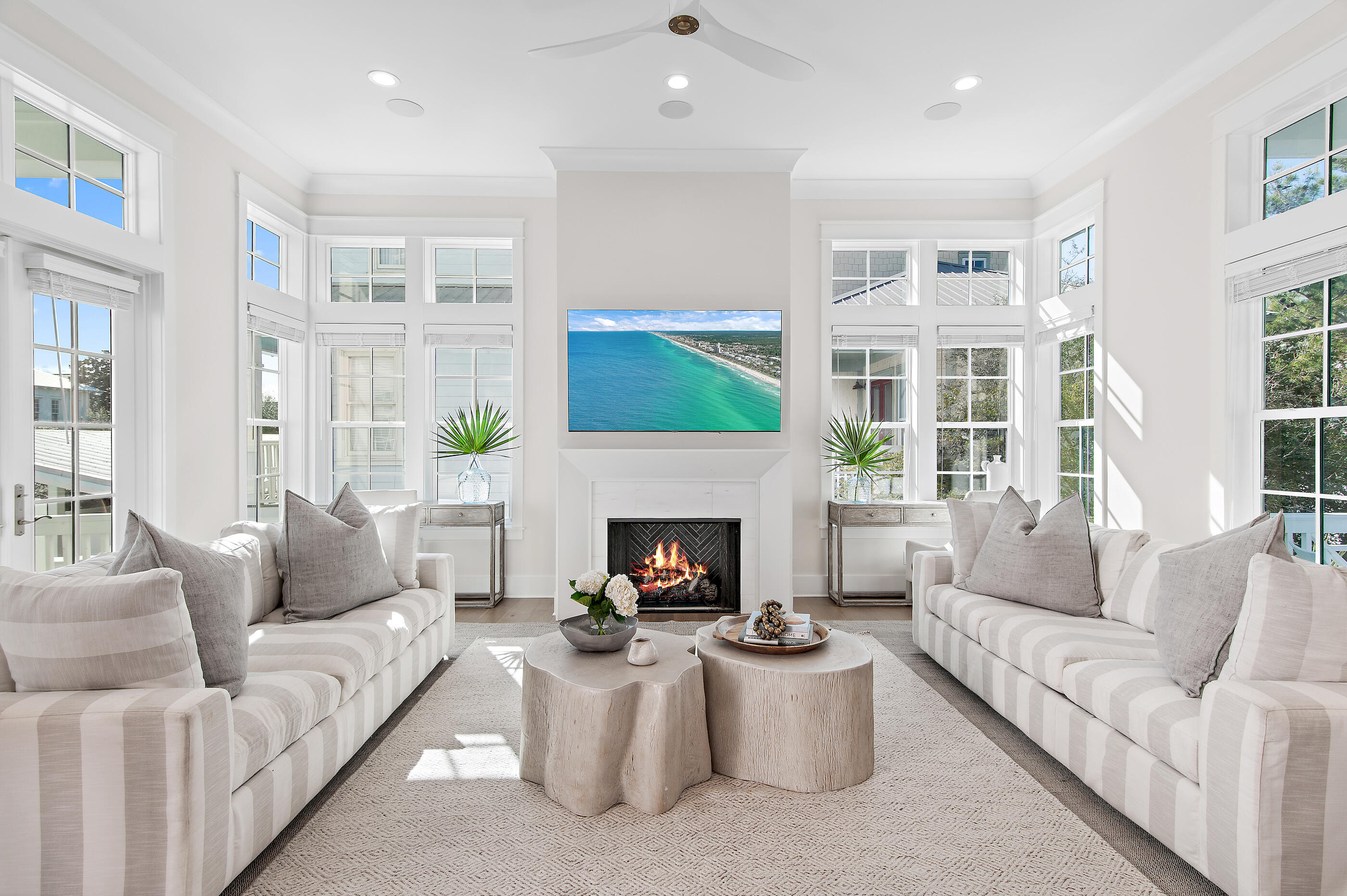 332 Eastern Lake Road Santa Rosa Beach, FL 32459 - Photo 10 of 134 2nd floor living