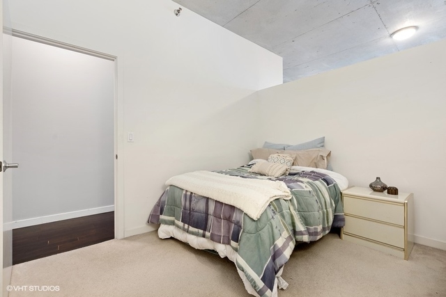 235 West Van Buren Street, Unit 3617 Chicago, IL 60607 - Photo 12 of 24