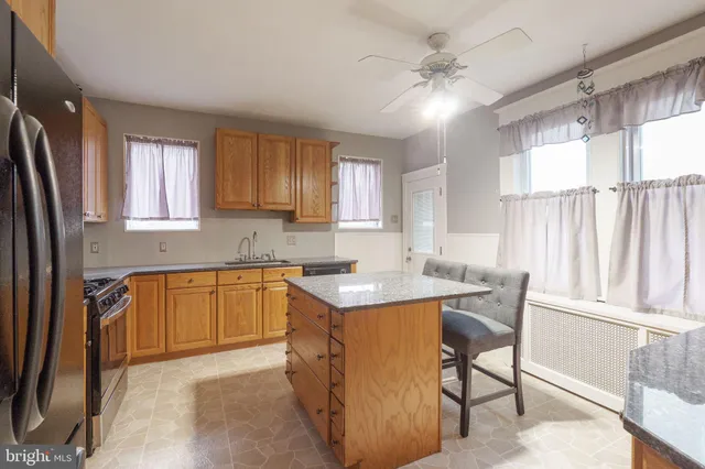 $275,000 | 7333 Lawndale Avenue, Philadelphia, PA 19111