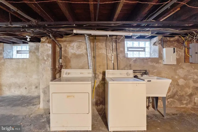 $275,000 | 7333 Lawndale Avenue, Philadelphia, PA 19111