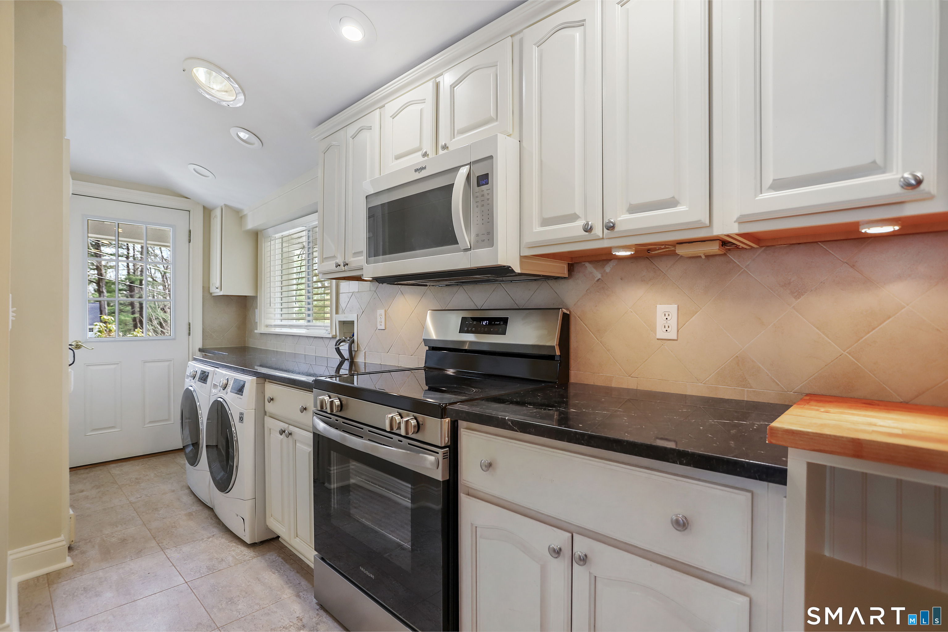 410 Wilton Road West, Unit NORTH Ridgefield, CT 06877 - Photo 8 of 24