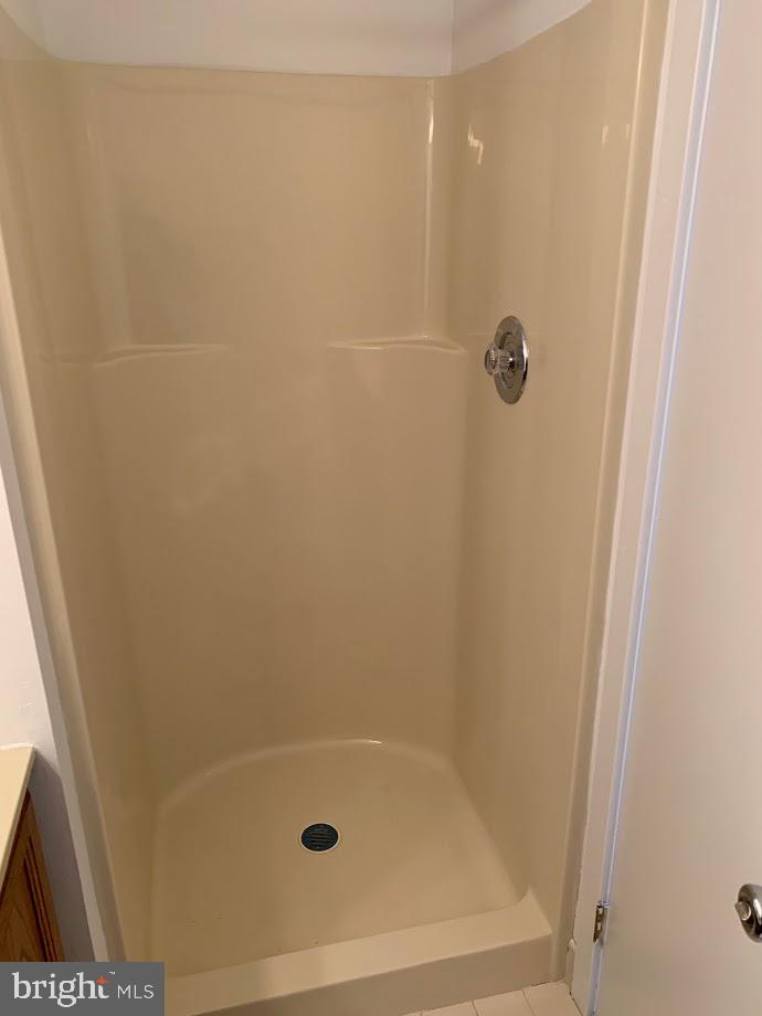 468 Lynetree Drive West Chester, PA 19380 - Photo 35 of 43 a bathroom with a shower