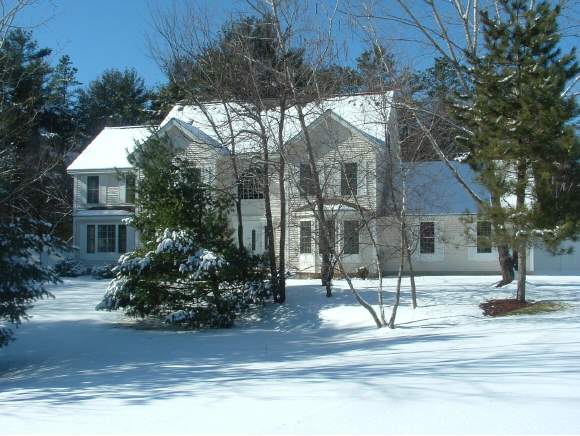 4 Meredith Road Salem, NH 03079 - Photo 1 of 1