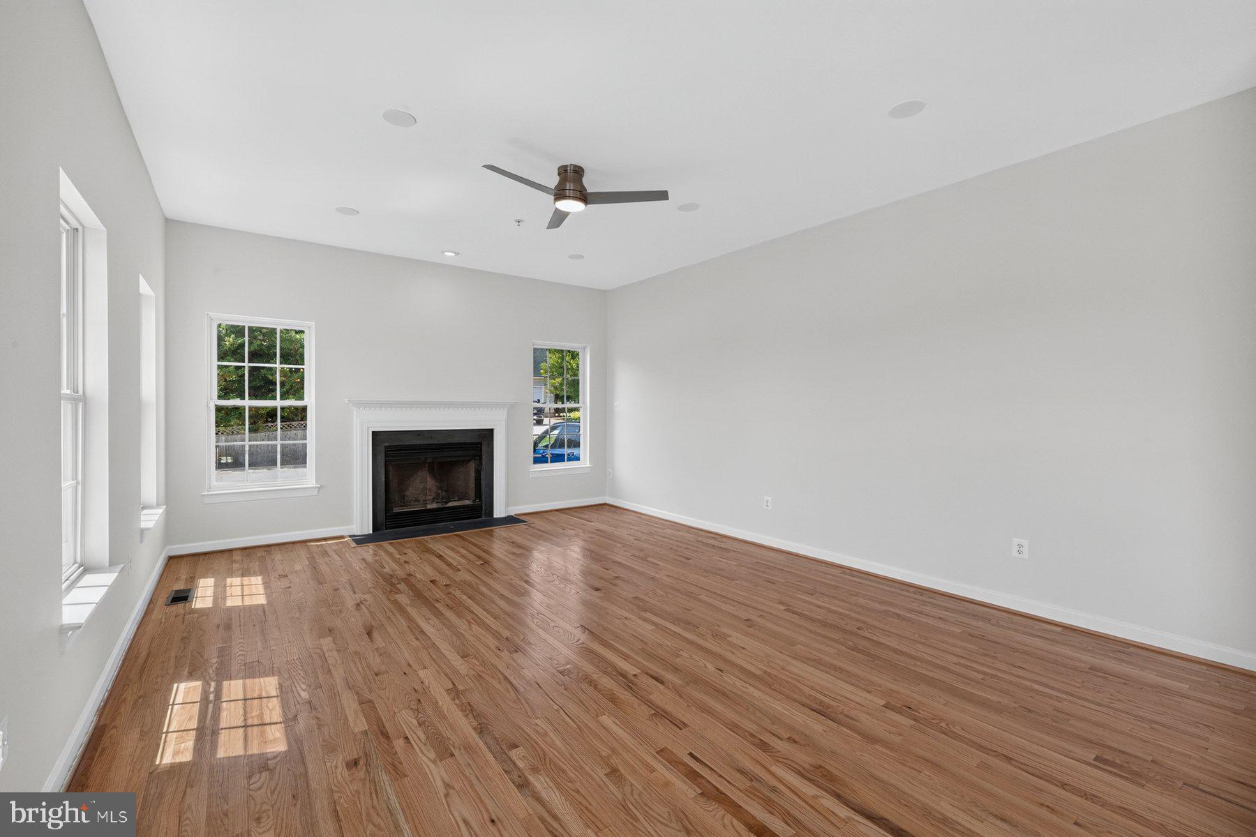 5891 Woodbine Road Woodbine, MD 21797 - Photo 11 of 66 Family Room