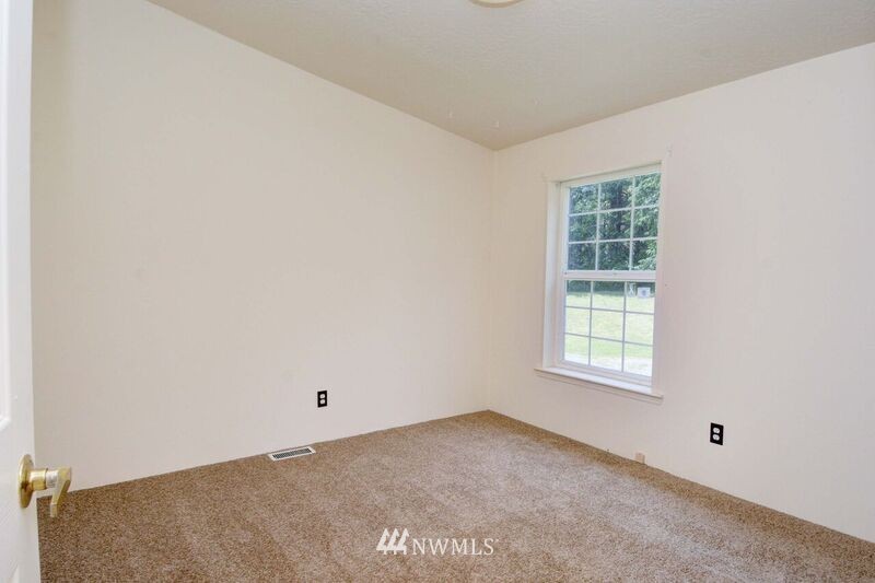 20215 Tveit Road Arlington, WA 98223 - Photo 6 of 16