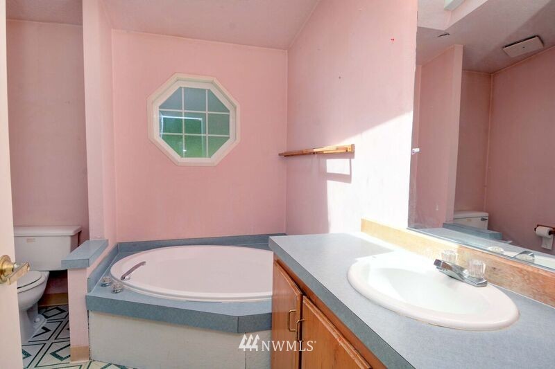 20215 Tveit Road Arlington, WA 98223 - Photo 10 of 16