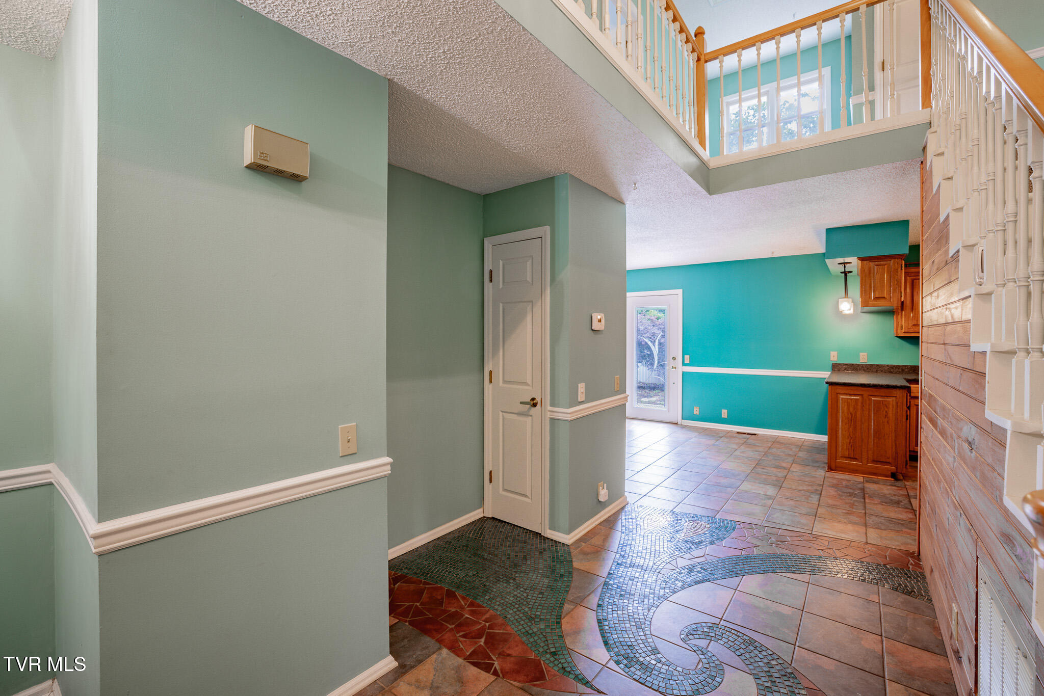 146 El Bowers Road Elizabethton, TN 37643 - Photo 4 of 40 1R9A7556-HDR