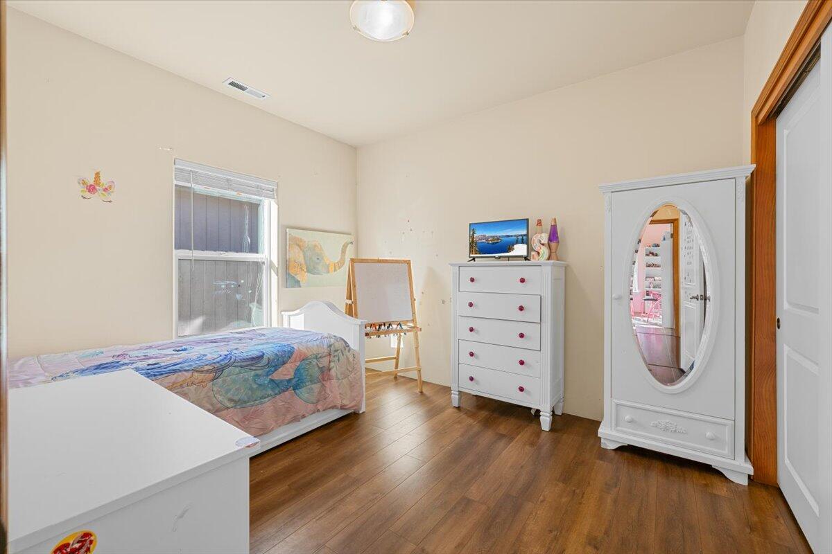 369 Cascade Drive Central Point, OR 97502 - Photo 22 of 42 360_Cascade_22