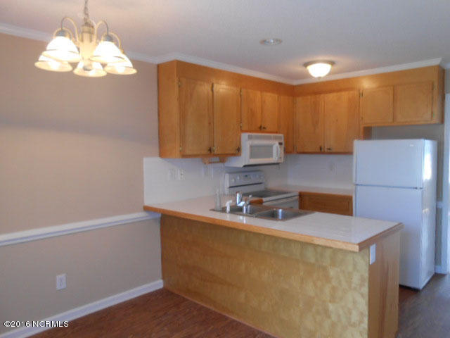 920 Spring Forest Road Greenville, NC 27834 - Photo 5 of 15 Tile Countertops, All Appliances