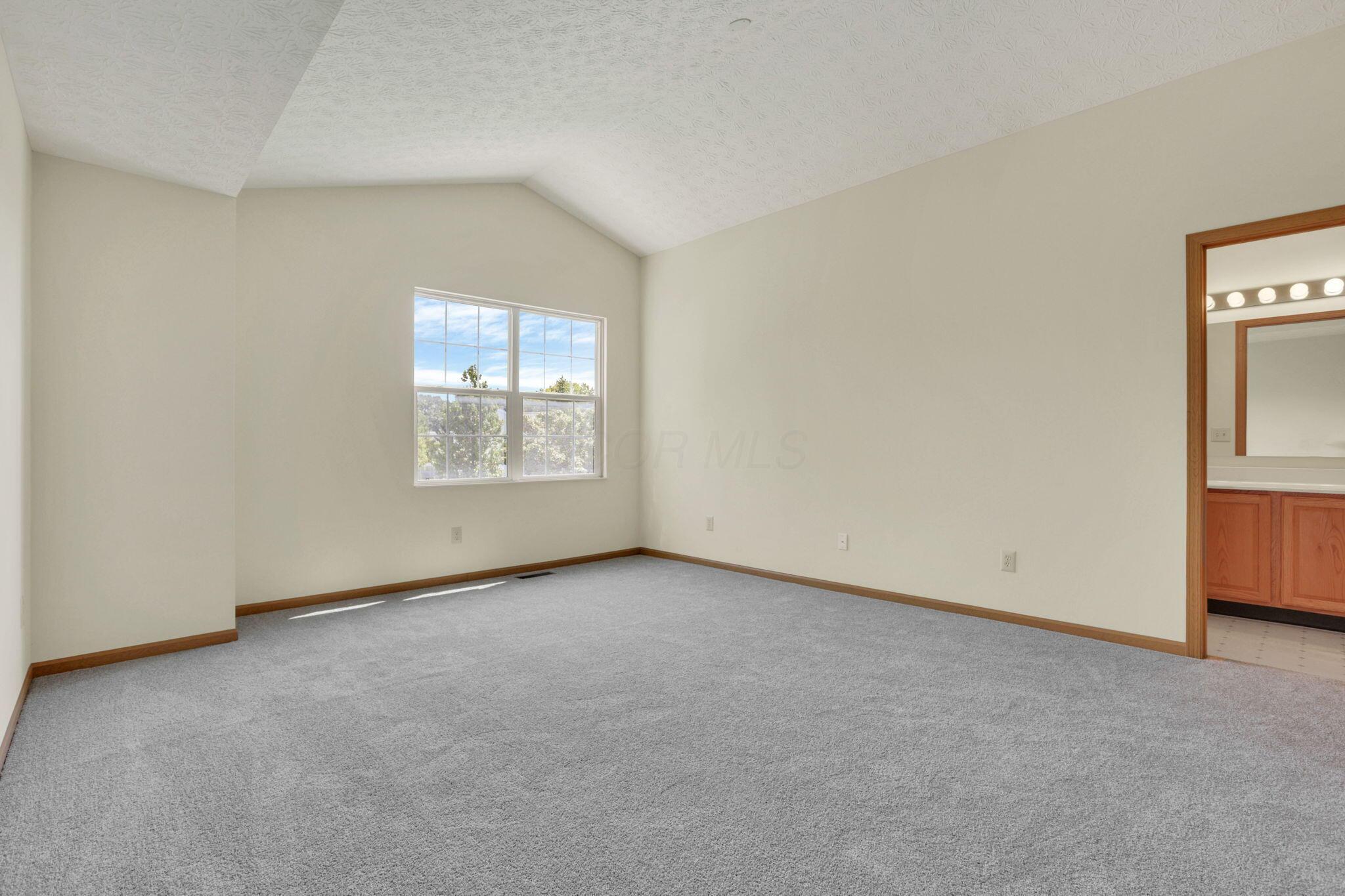 2117 Ripple Road Hilliard, OH 43026 - Photo 20 of 37 25-web-or-mls-4E7A7720