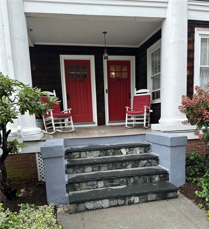203 Summer Street Woonsocket, RI 02895 - Photo 3 of 32