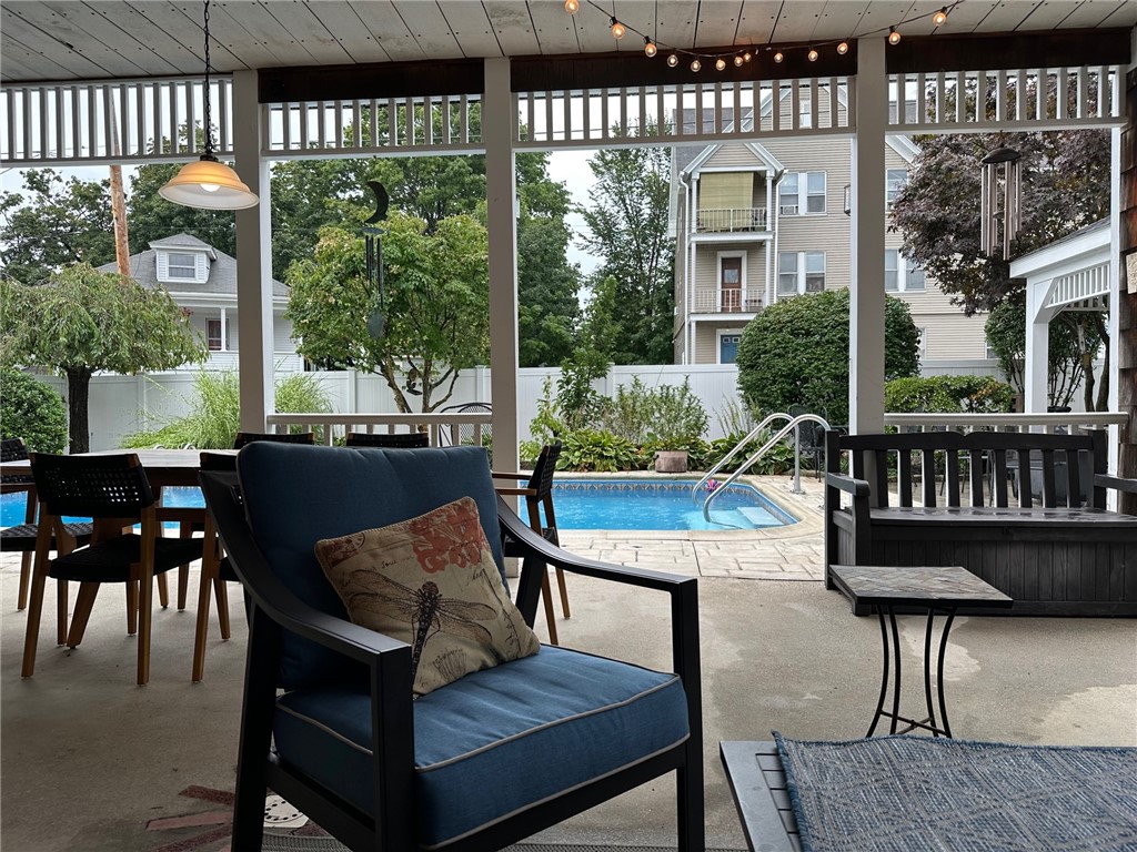 203 Summer Street Woonsocket, RI 02895 - Photo 8 of 32