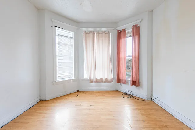 $296,000 | 1600 South St Louis Avenue, Chicago, IL 60623