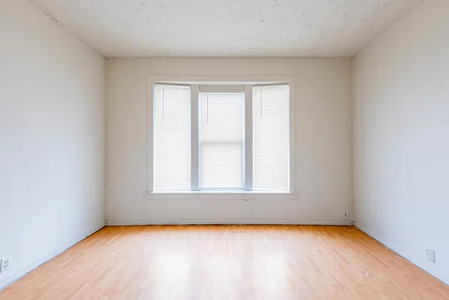 $296,000 | 1600 South St Louis Avenue, Chicago, IL 60623