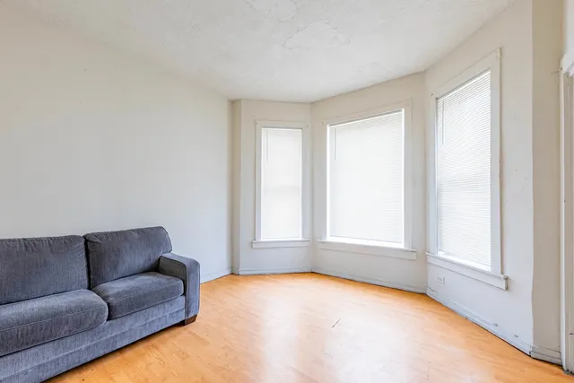 $296,000 | 1600 South St Louis Avenue, Chicago, IL 60623