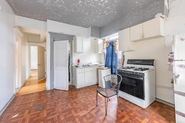 $296,000 | 1600 South St Louis Avenue, Chicago, IL 60623