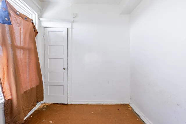 $296,000 | 1600 South St Louis Avenue, Chicago, IL 60623