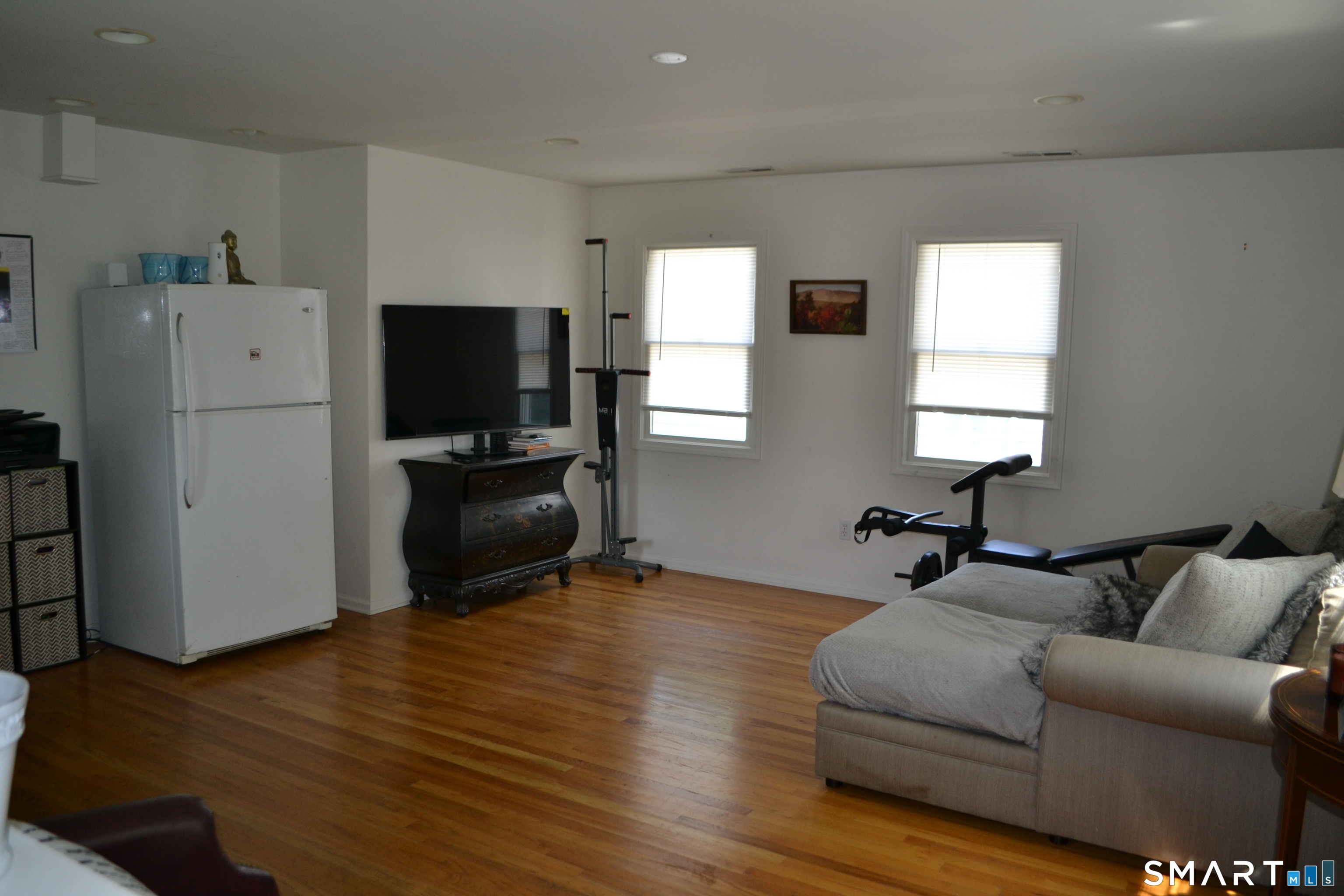 40 Emma Road Stamford, CT 06905 - Photo 15 of 31 Gallery Image 15