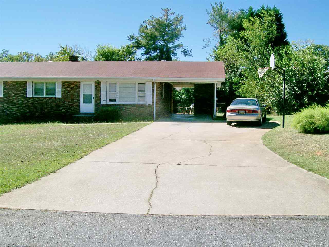 466 Hawthorne Road Spartanburg, SC 29303 - Photo 2 of 13 Gallery Image 2