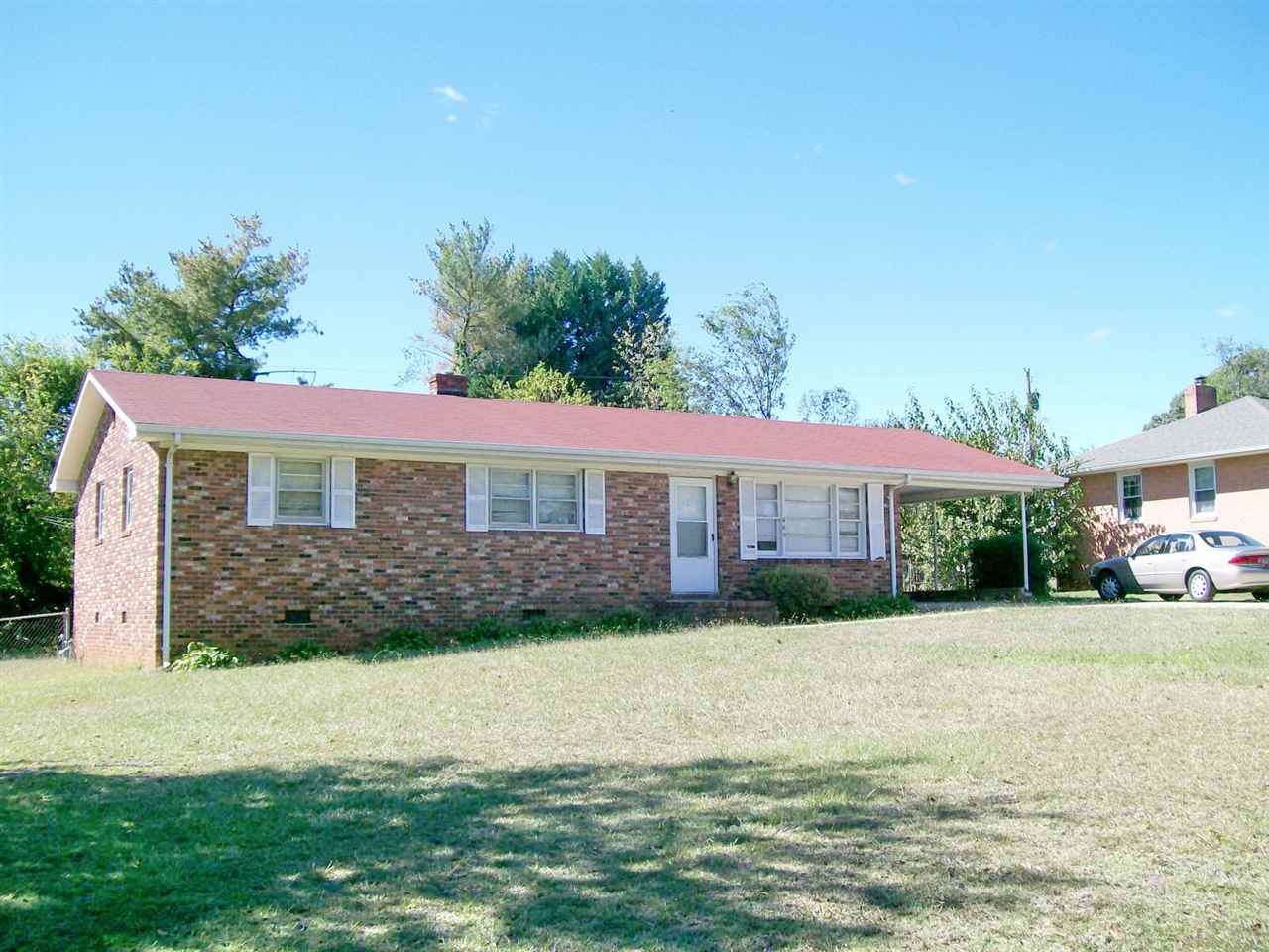 466 Hawthorne Road Spartanburg, SC 29303 - Photo 3 of 13 Gallery Image 3