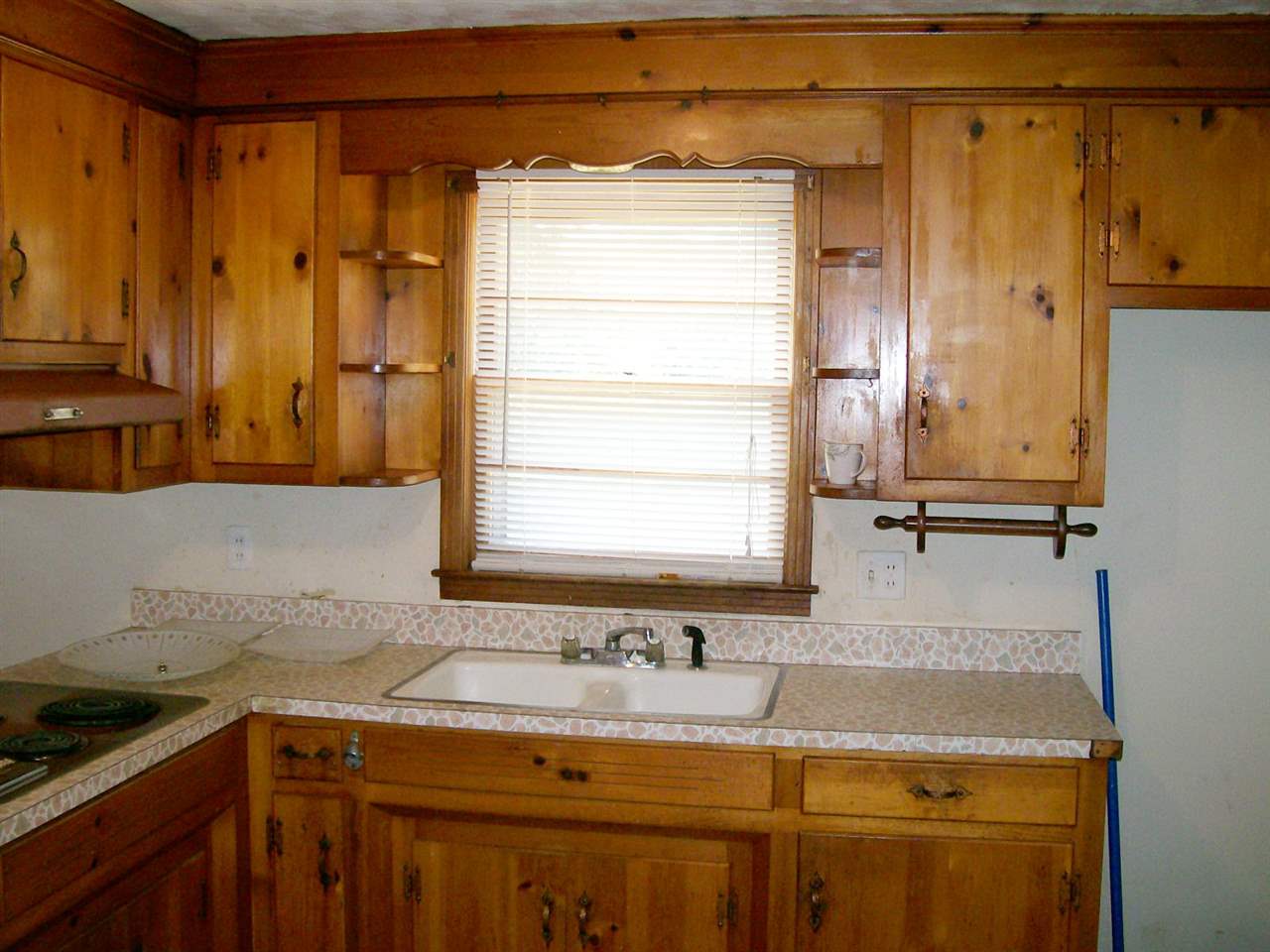 466 Hawthorne Road Spartanburg, SC 29303 - Photo 6 of 13 Gallery Image 6