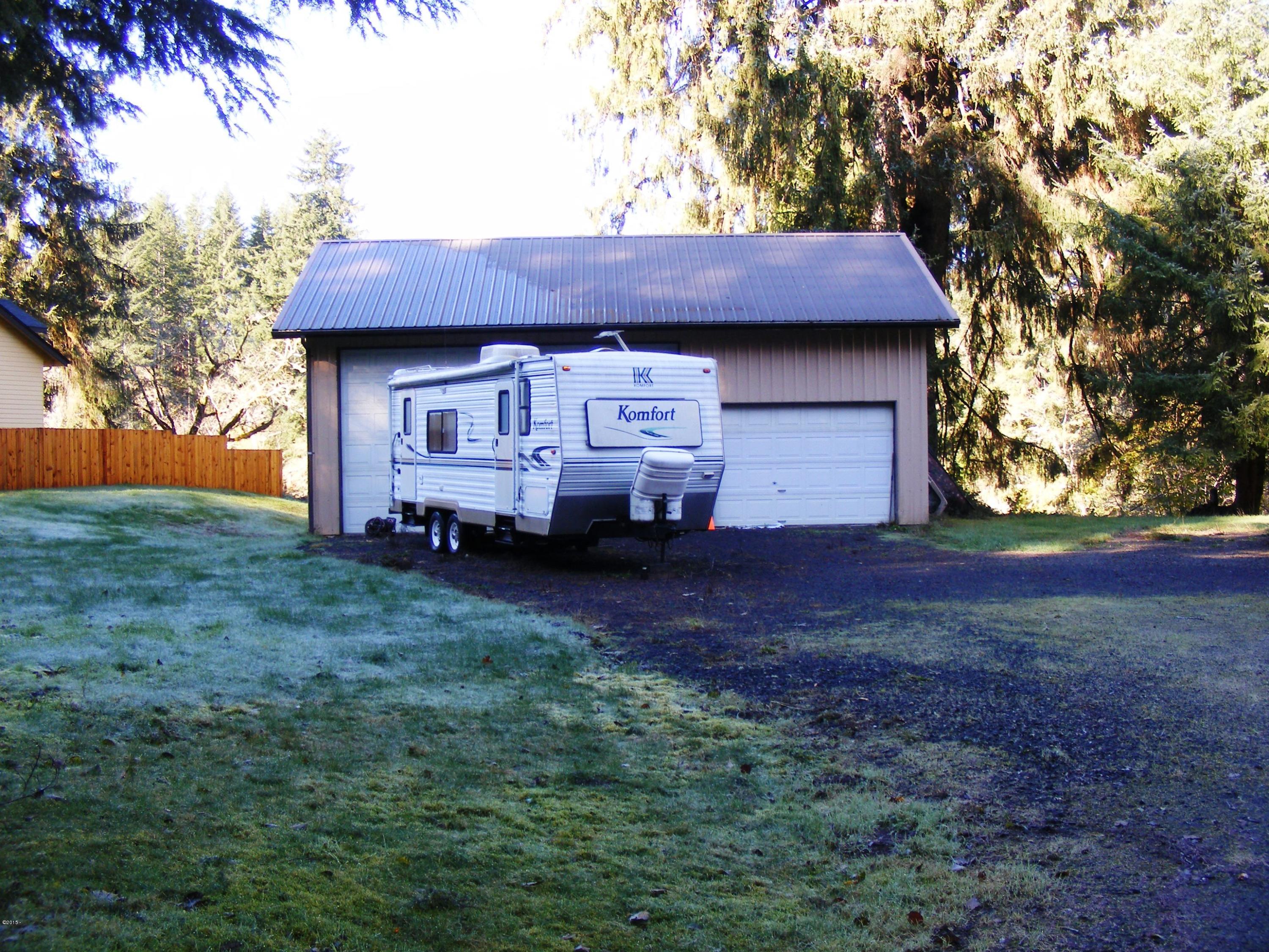 568 Hamer Road Siletz, OR 97380 - Photo 17 of 20 Shop