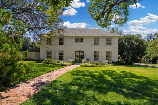 $869,900 | 6710 Fish Pond Road, Waco, TX 76710