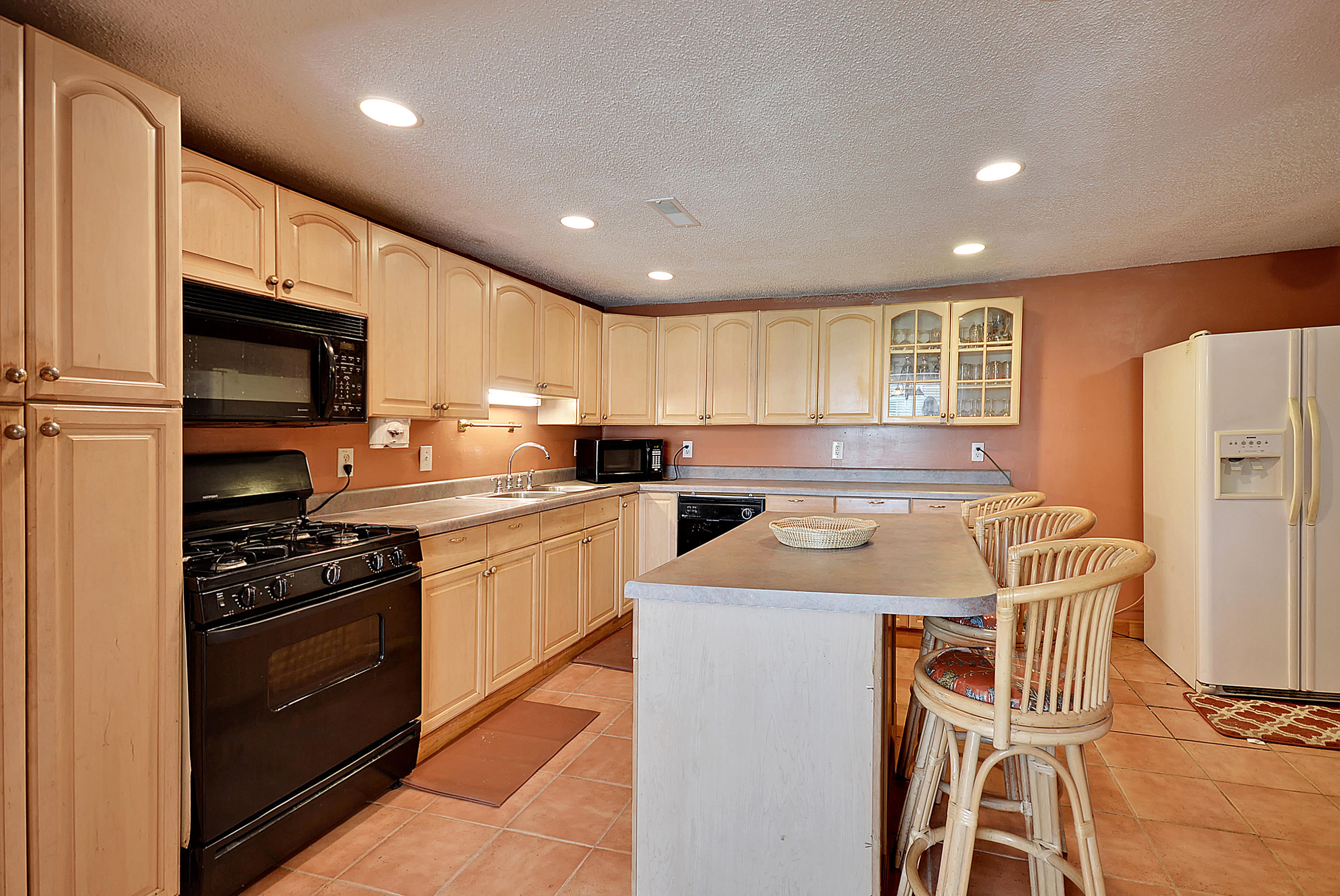 1295 River Road Johns Island, SC 29455 - Photo 2 of 36 Kitchen