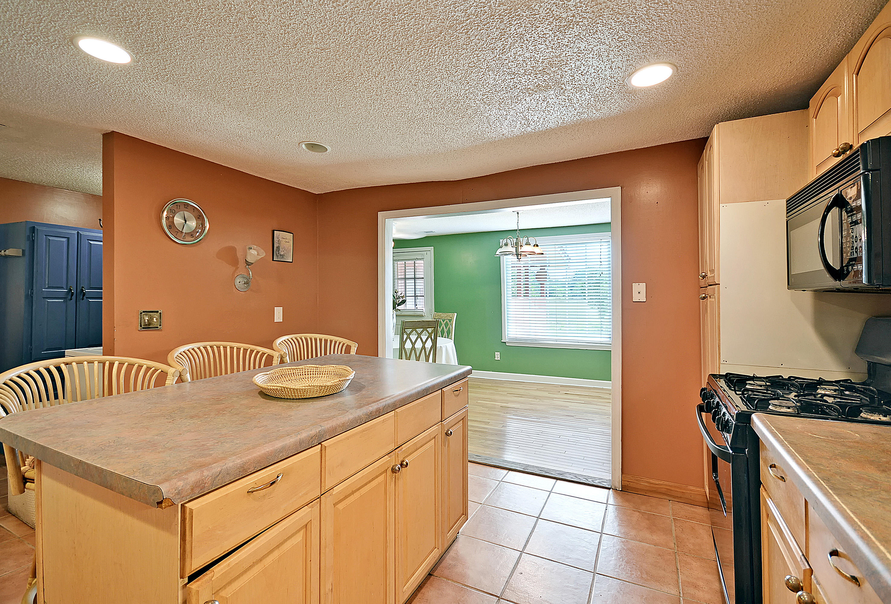 1295 River Road Johns Island, SC 29455 - Photo 12 of 36 Kitchen
