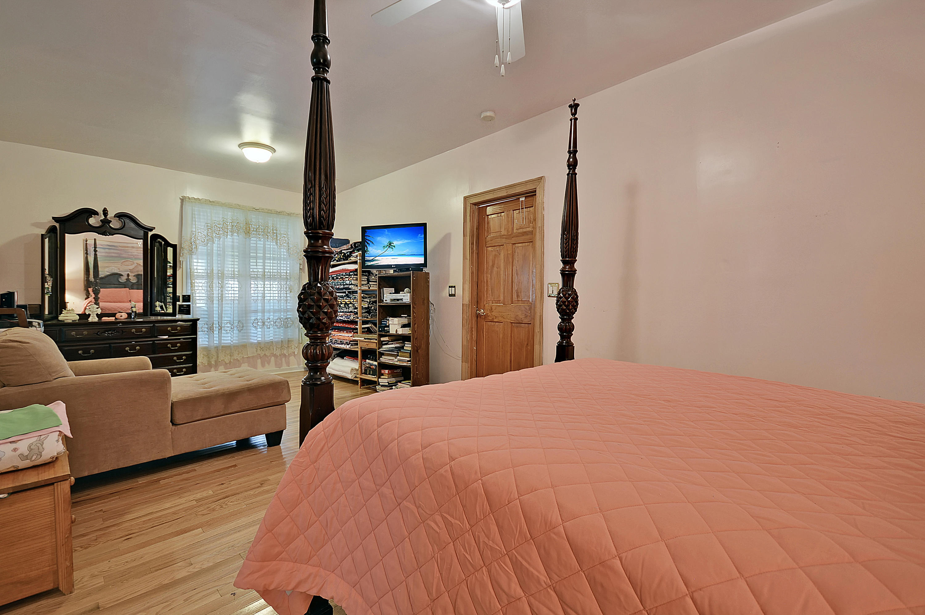 1295 River Road Johns Island, SC 29455 - Photo 21 of 36 Master Bedroom