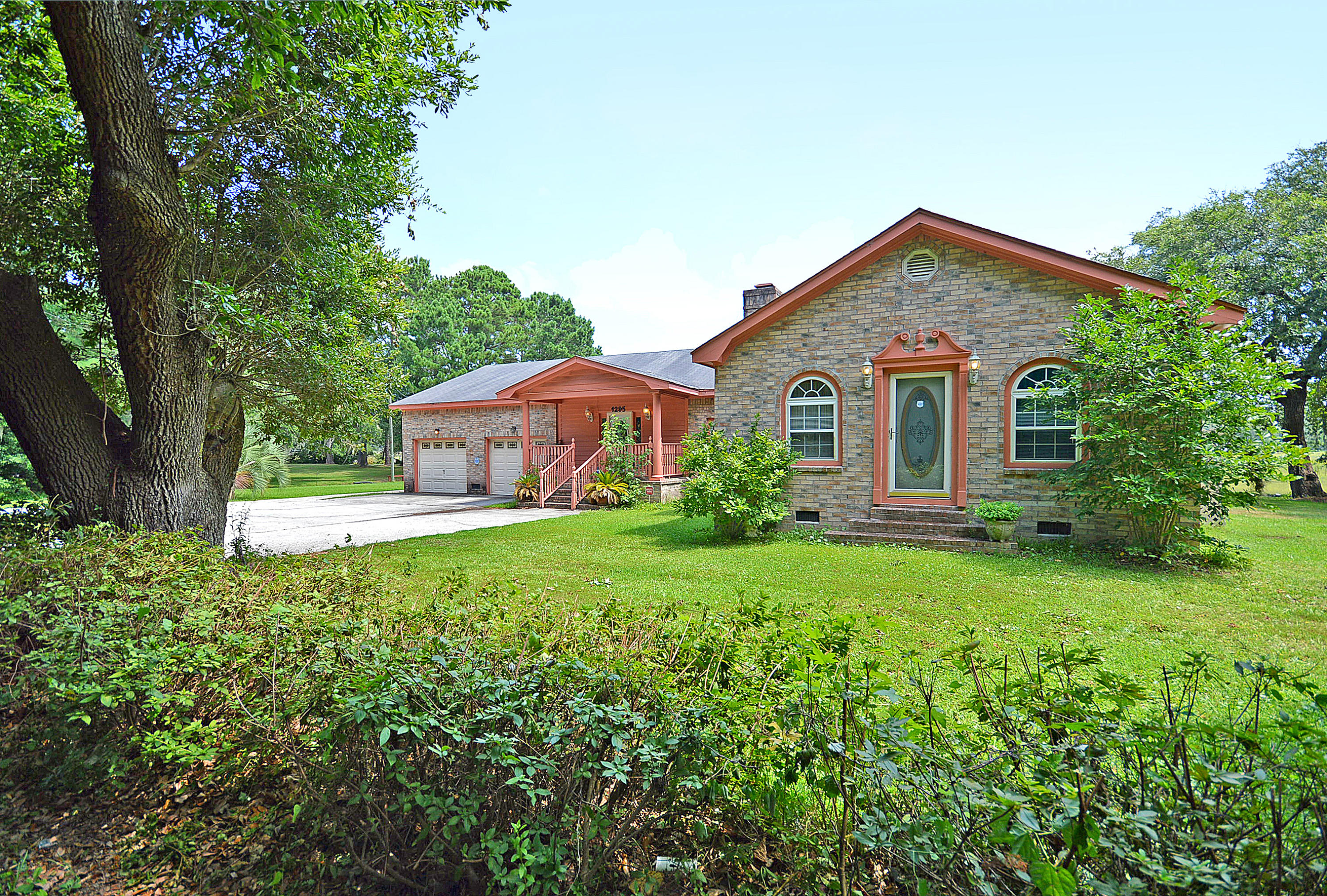1295 River Road Johns Island, SC 29455 - Photo 4 of 36 Front