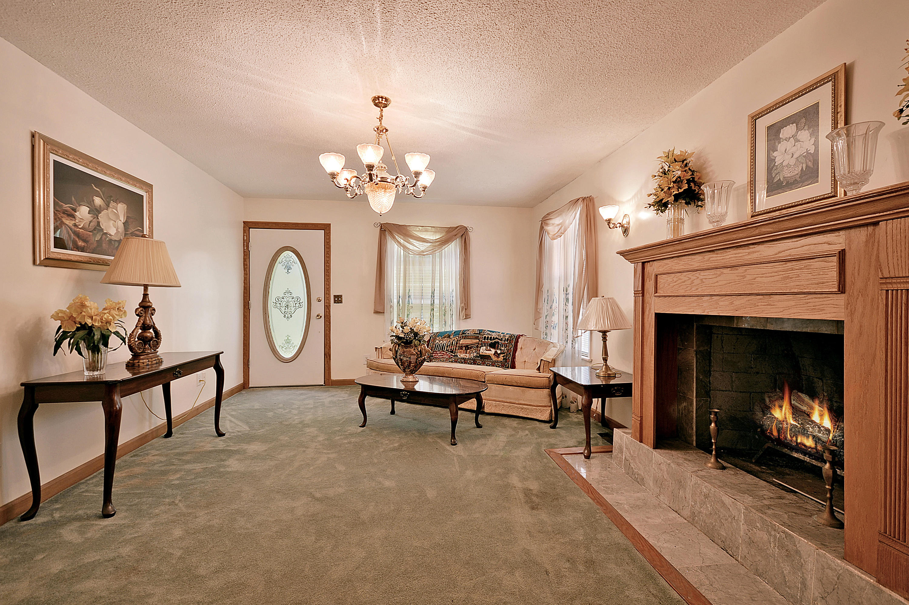 1295 River Road Johns Island, SC 29455 - Photo 6 of 36 Living Room