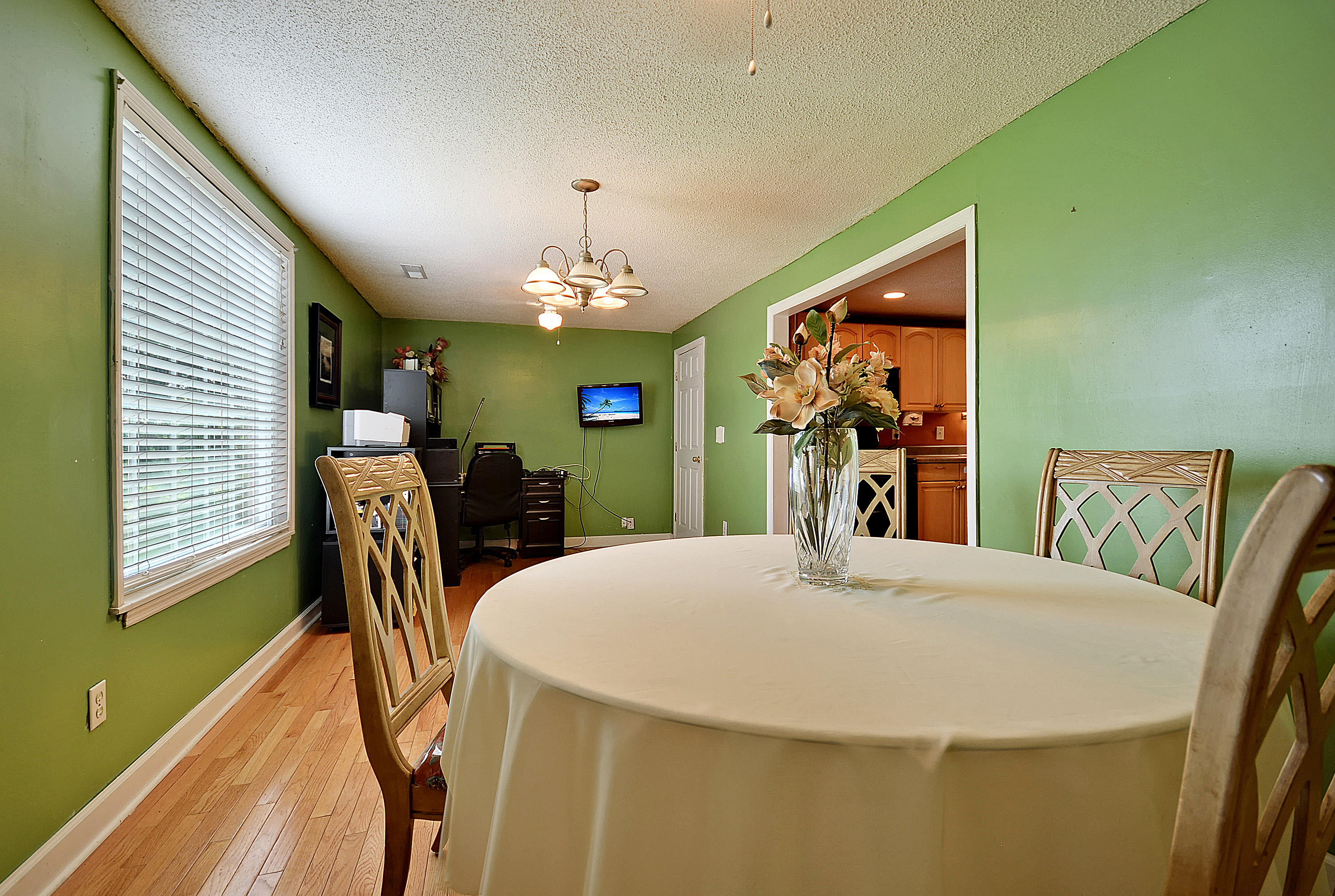 1295 River Road Johns Island, SC 29455 - Photo 10 of 36 Eat in Kitchen