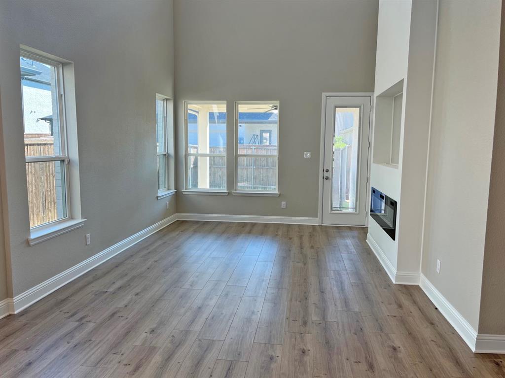 10594 Prairie Rose Road Frisco, TX 75035 - Photo 8 of 28 Gallery Image 8