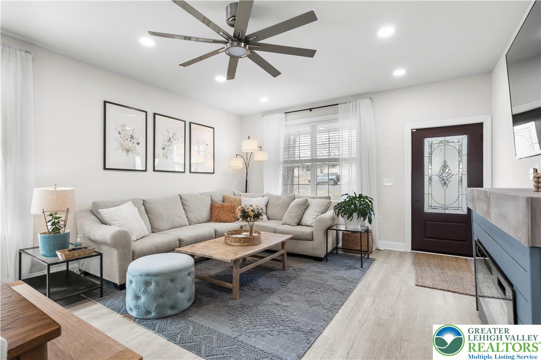 820 Public Road Bethlehem, PA 18015 - Photo 12 of 67