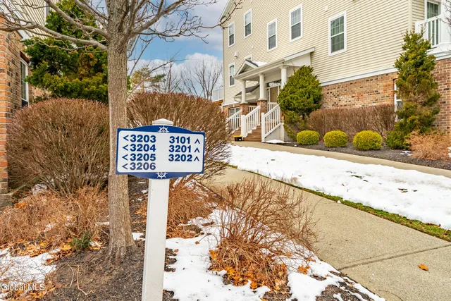 $314,999 | 3202 Admiral's Walk Drive, Cohoes, NY 12047