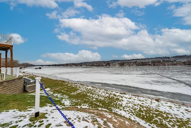 $314,999 | 3202 Admiral's Walk Drive, Cohoes, NY 12047