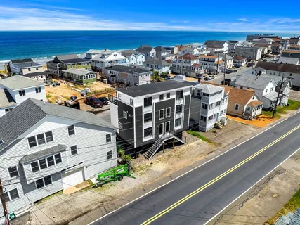 $1,199,000 | 121 Central Avenue, Unit B, Salisbury, MA 01952