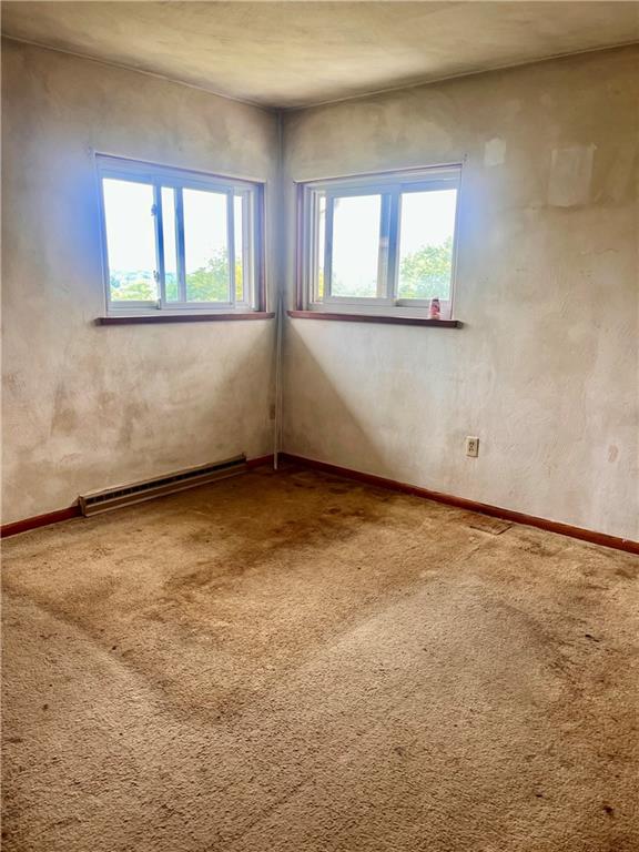 946 Herman Butler, PA 16002 - Photo 17 of 20 an empty room with a window