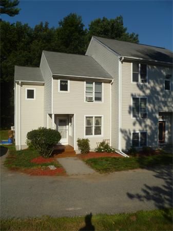 10 Meadowbrook Court, Unit 10 Oxford, MA 01540 - Photo 2 of 19