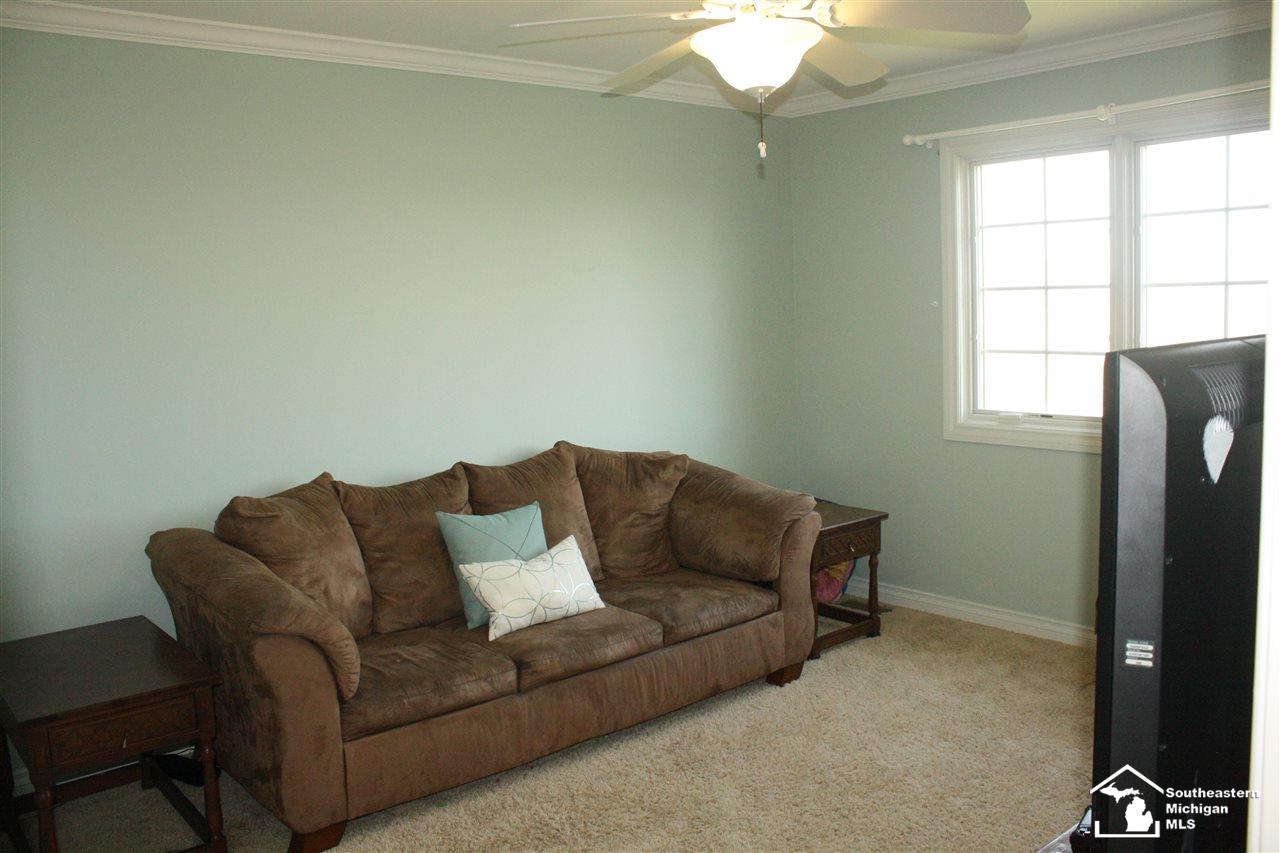 4447 Burke Road Newport, MI 48166 - Photo 25 of 48 31288351-24.JPG