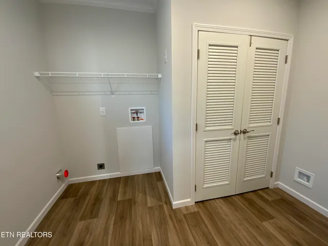 $465,000 | 436 Pilot Mountain Road, Sunbright, TN 37872