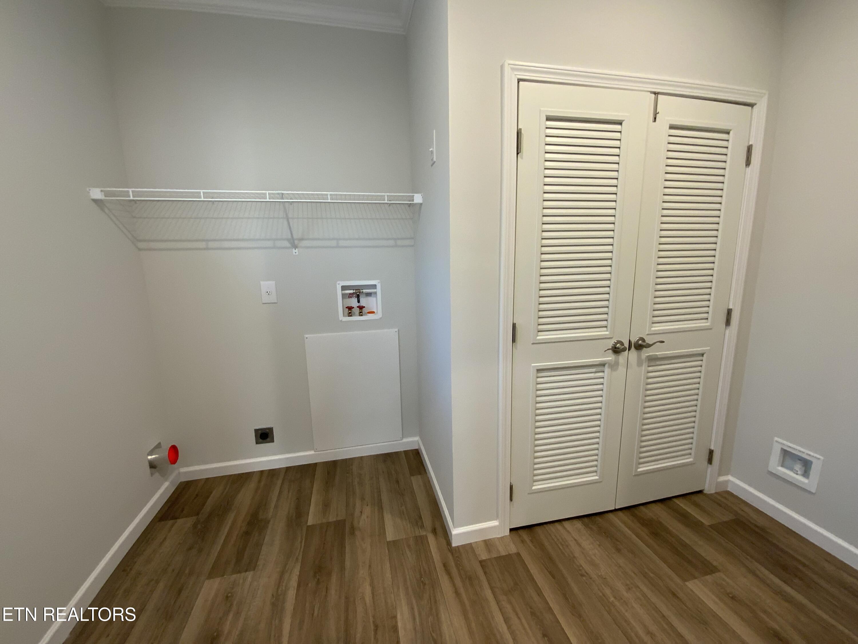 436 Pilot Mountain Road Sunbright, TN 37872 - Photo 13 of 25 IMG_2975