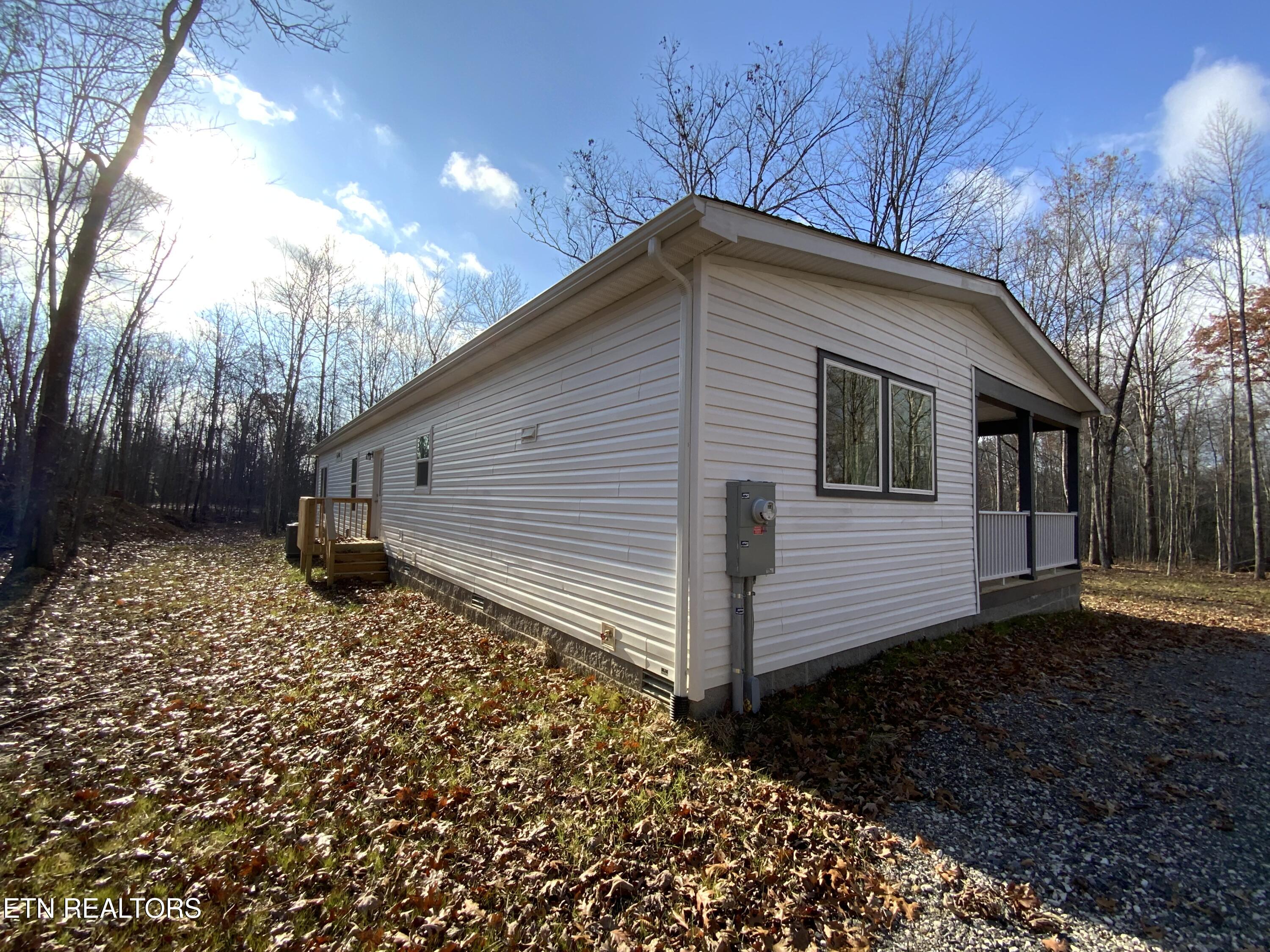 436 Pilot Mountain Road Sunbright, TN 37872 - Photo 15 of 25 IMG_2991