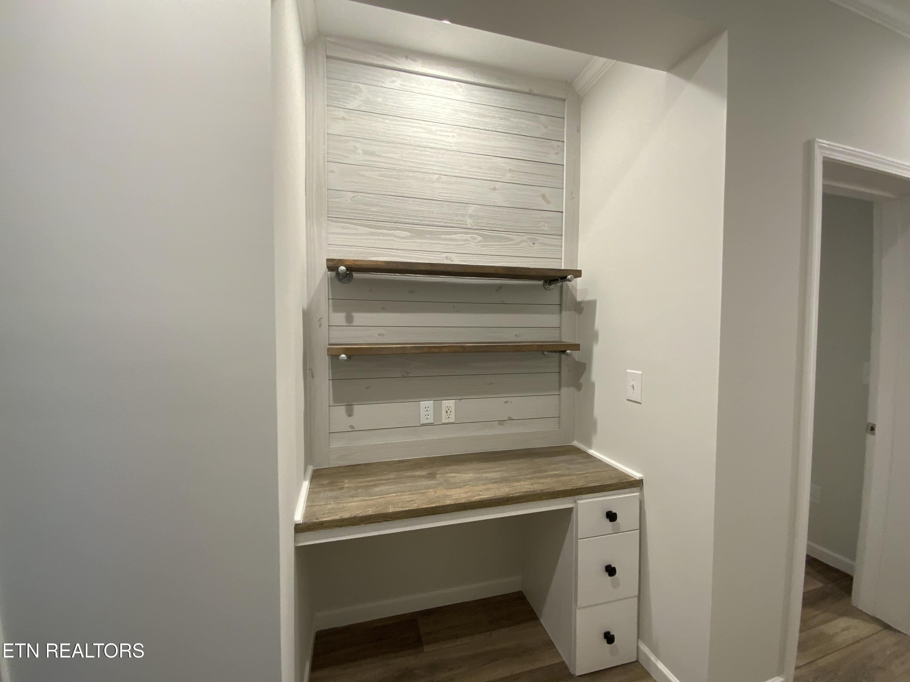 436 Pilot Mountain Road Sunbright, TN 37872 - Photo 17 of 25 IMG_2979