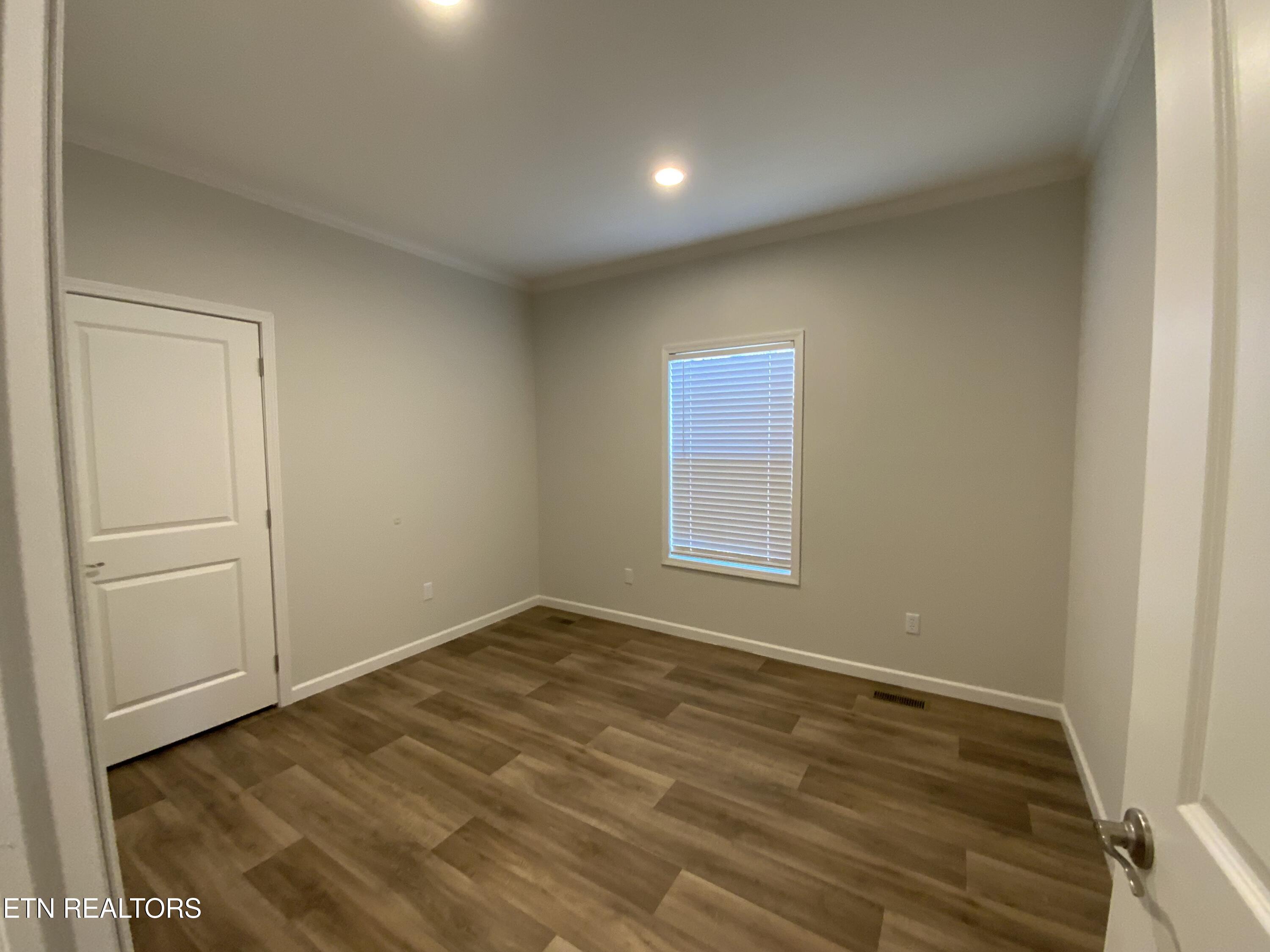 436 Pilot Mountain Road Sunbright, TN 37872 - Photo 19 of 25 IMG_2980