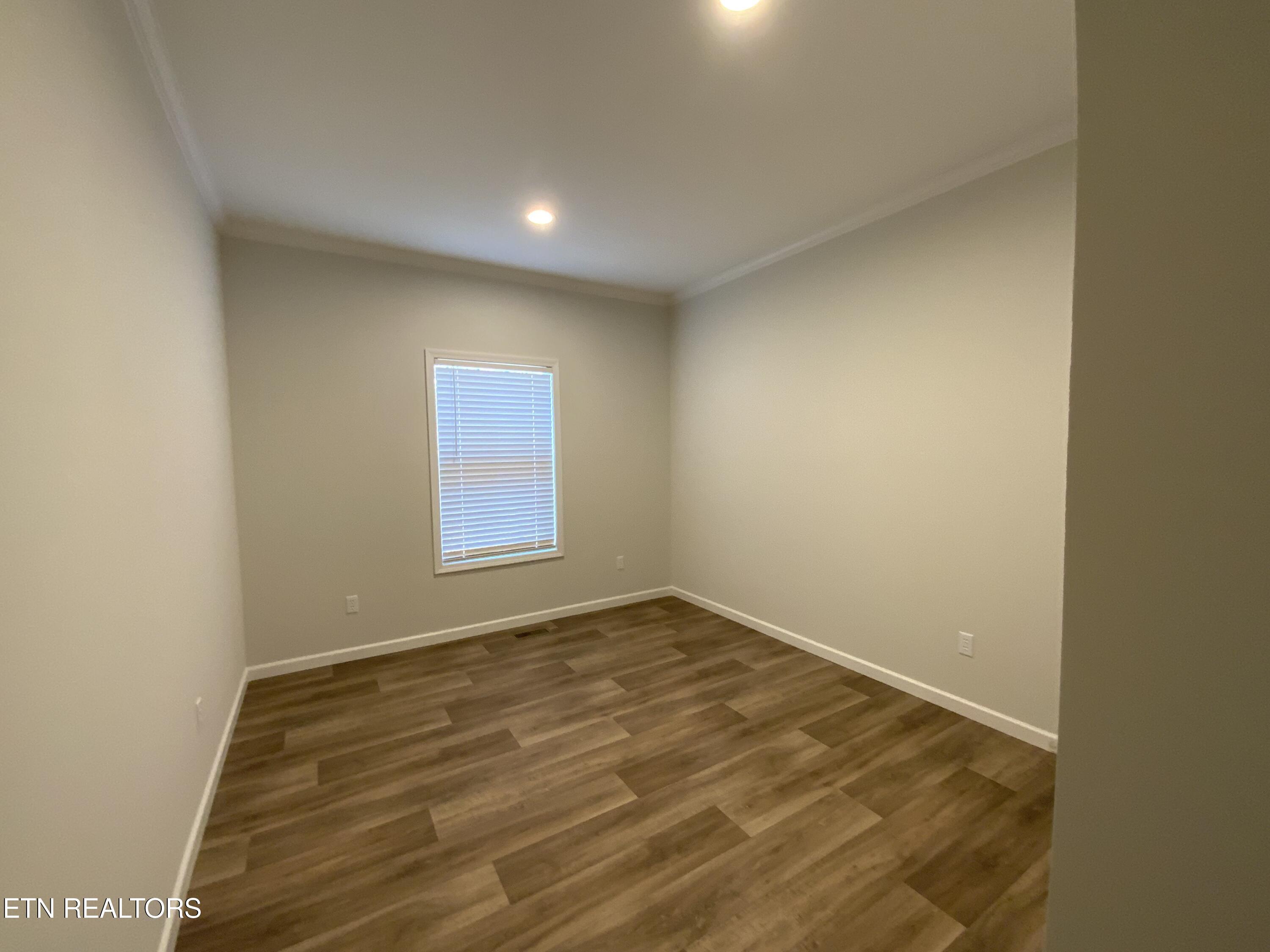 436 Pilot Mountain Road Sunbright, TN 37872 - Photo 21 of 25 IMG_2978