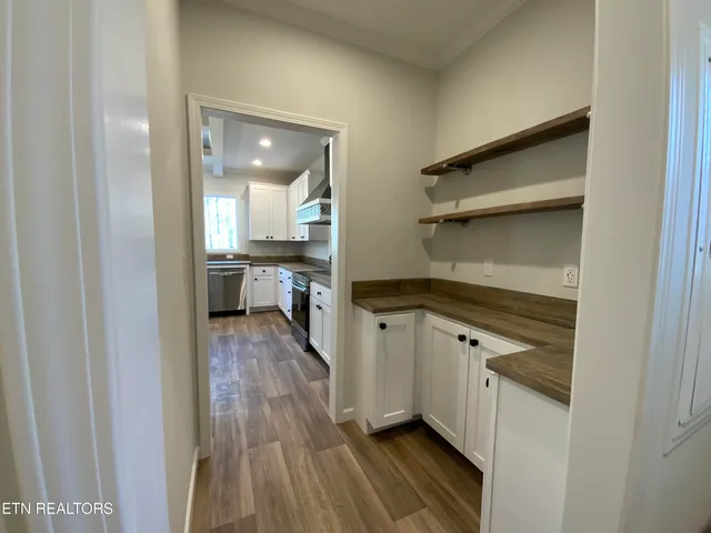 $465,000 | 436 Pilot Mountain Road, Sunbright, TN 37872