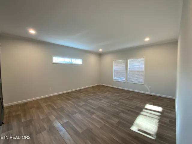 $465,000 | 436 Pilot Mountain Road, Sunbright, TN 37872