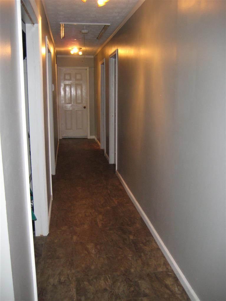 2738 High Bridge Road Lancaster, KY 40444 - Photo 14 of 39 Center hall with new flooring